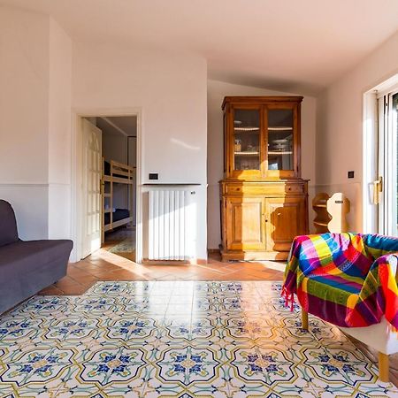 Villa Paola - Hidden Panoramic Garden And Terraces By Napoliapartments المظهر الخارجي الصورة