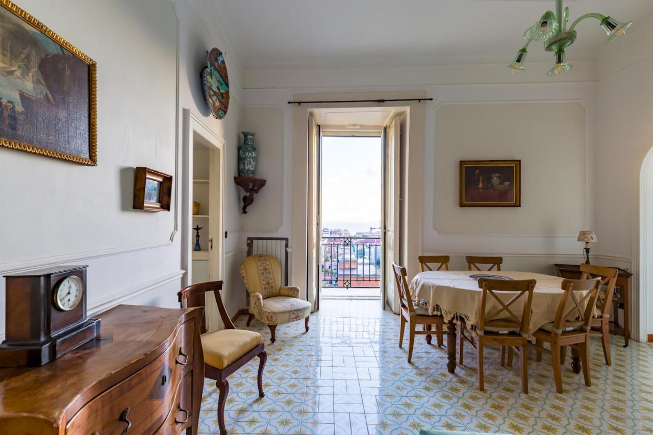 Villa Paola - Hidden Panoramic Garden And Terraces By Napoliapartments المظهر الخارجي الصورة