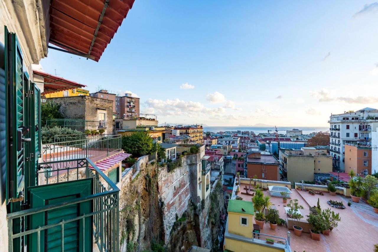 Villa Paola - Hidden Panoramic Garden And Terraces By Napoliapartments المظهر الخارجي الصورة