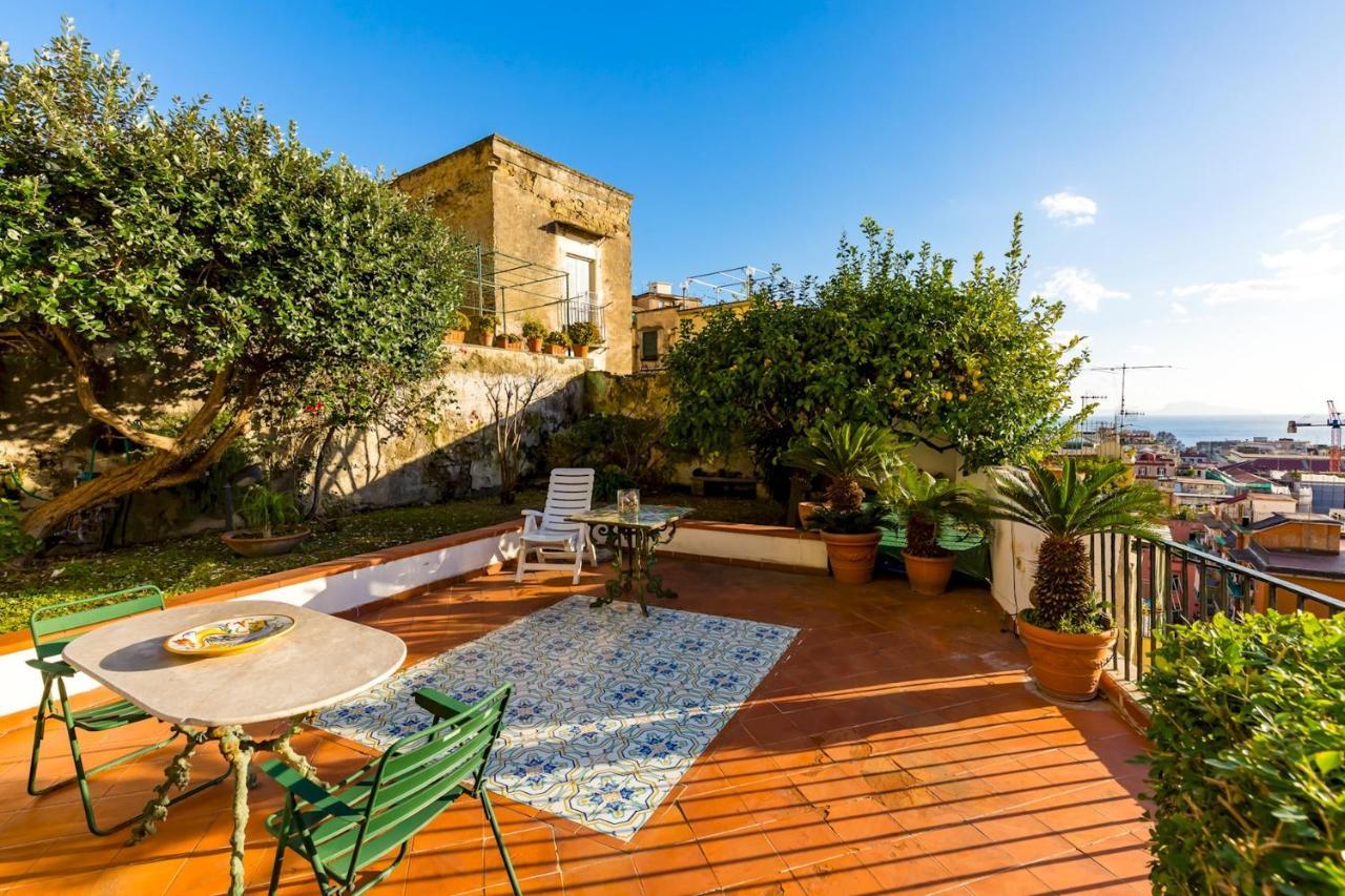 Villa Paola - Hidden Panoramic Garden And Terraces By Napoliapartments المظهر الخارجي الصورة