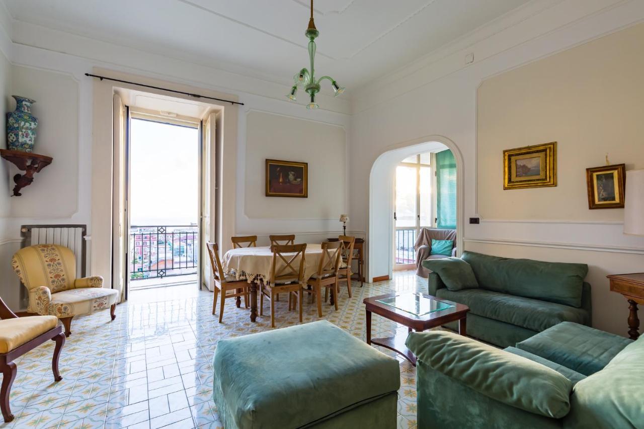Villa Paola - Hidden Panoramic Garden And Terraces By Napoliapartments المظهر الخارجي الصورة