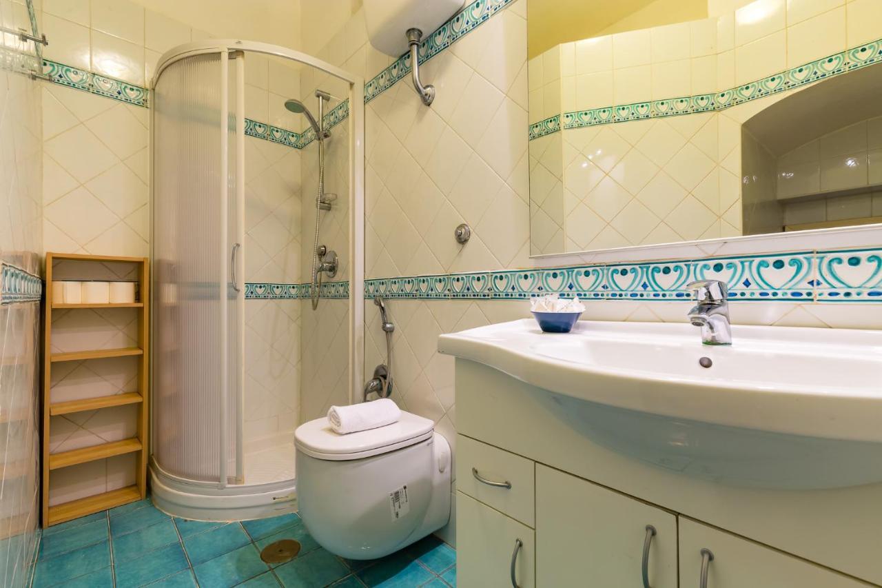 Villa Paola - Hidden Panoramic Garden And Terraces By Napoliapartments المظهر الخارجي الصورة