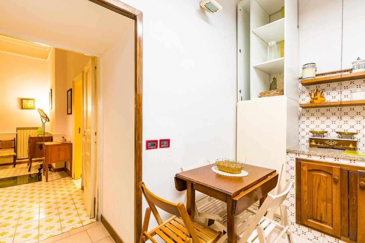 Villa Paola - Hidden Panoramic Garden And Terraces By Napoliapartments المظهر الخارجي الصورة