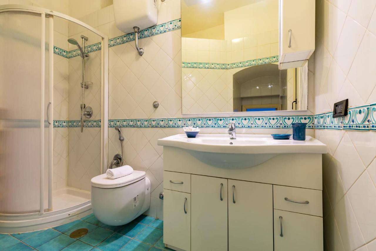 Villa Paola - Hidden Panoramic Garden And Terraces By Napoliapartments المظهر الخارجي الصورة