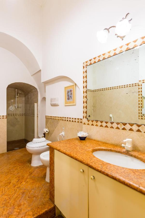 Villa Paola - Hidden Panoramic Garden And Terraces By Napoliapartments المظهر الخارجي الصورة