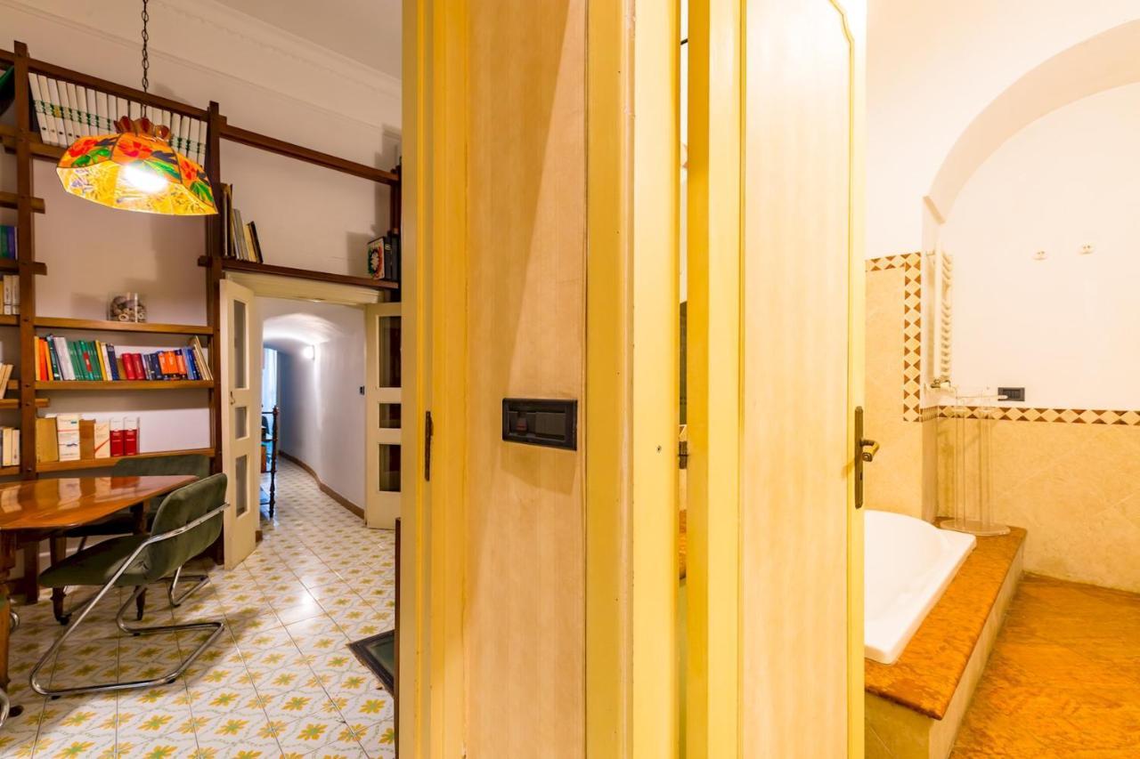 Villa Paola - Hidden Panoramic Garden And Terraces By Napoliapartments المظهر الخارجي الصورة